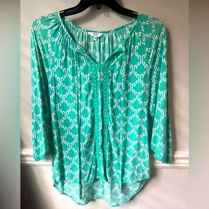 Crown & ivy Top Size XS